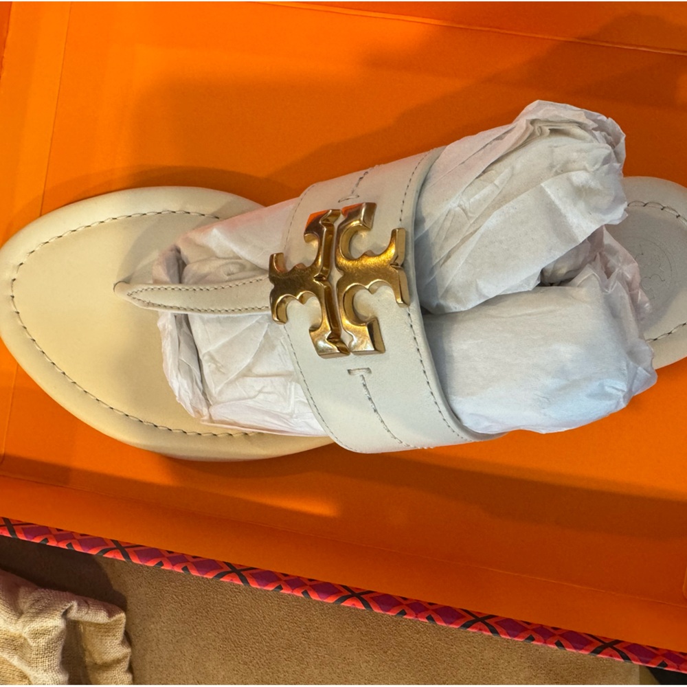 New in box Tory Burch